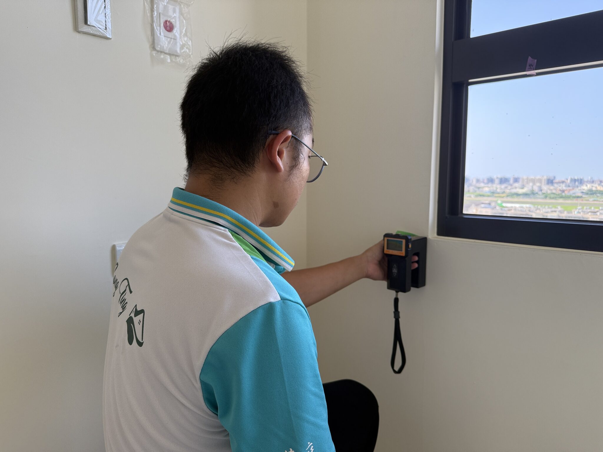 牆面含水率檢測 - 菘庭科技驗屋專業儀器